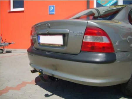 Carlig remorcare Opel Vectra B 4 usi fabricat intre 1995 - 2002 marca Autohak [1]