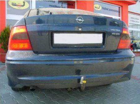 Carlig remorcare Opel Vectra B 4 usi fabricat intre 1995 - 2002 marca Autohak [4]
