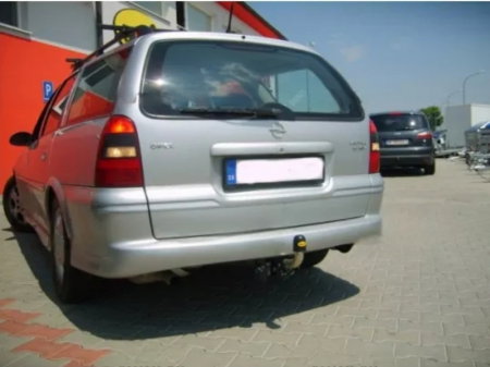 Carlig remorcare Opel Vectra combi 1996 - 2003 demontabil automat cu maneta [1]