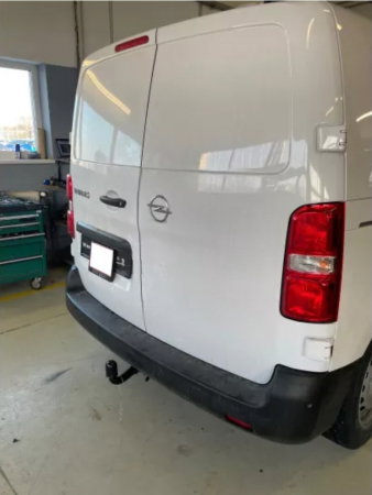 Opel Vivaro dupa 09/2019 carlig de remorcare demontabil automat cu maneta marca Autohak [3]