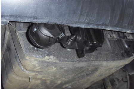 Peugeot 3008 fabricat intre 2009 - 2016 carlig de remorcare demontabil automat vertical marca Autohak [4]