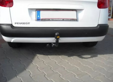 Carlig remorcare Peugeot 308 SW dupa 2008 marca Autohak [2]