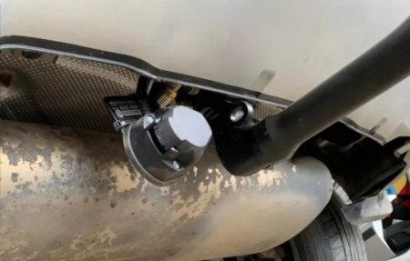 Renault Kadjar 2008 - 2017 carlig de remorcare demontabil automat vertical marca Autohak [6]