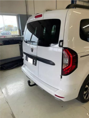 Renault Kangoo fabricat dupa 03.2021 carlig de remorcare marca Autohak [3]