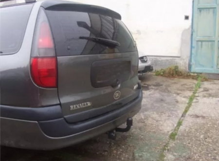 Carlig remorcare Renault Laguna 5 combi 1995 - 2001 [6]