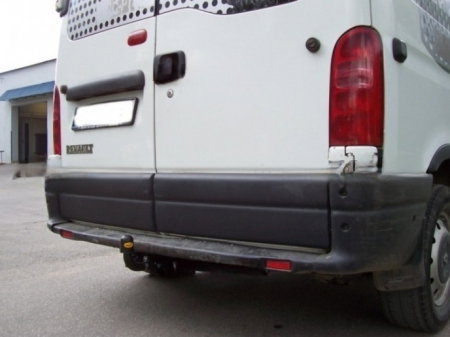 Carlig remorcare Renault Master duba 1997-2010 marca Autohak [3]