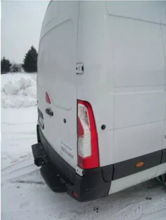 Carlig remorcare Renault Master duba L4 punte dubla cu treapta 2010 - 2024 marca Autohak [3]
