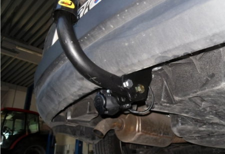 Renault Megane 3 combi fabricat intre 2008 - 2016 carlig de remorcare marca Autohak [5]