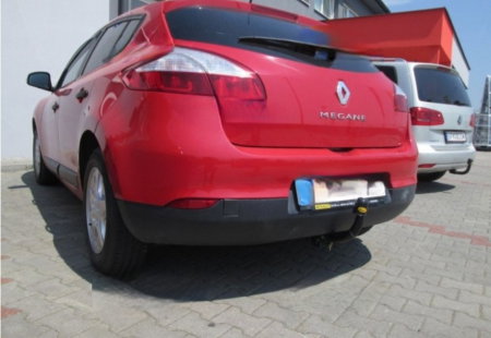 Renault Megane 3 htb 2009 - 2016 carlig de remorcare demontabil automat cu maneta marca Autohak [8]