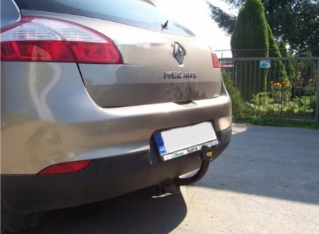 Renault Megane 3 htb fabricat intre 2009 - 2016 carlig de remorcare marca Autohak [5]