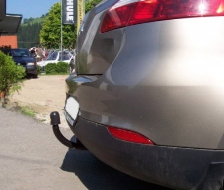 Renault Megane 3 htb fabricat intre 2009 - 2016 carlig de remorcare marca Autohak [3]