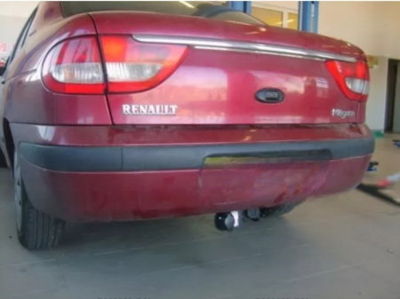 Carlig remorcare Renault Megane I Classic 4 usi 1996 - 2003 demontabil automat cu maneta [1]