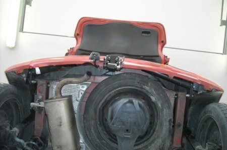 Renault Modus 5 usi 2004 - 2012 carlig de remorcare demontabil automat cu maneta marca Autohak [1]