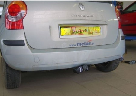 Renault Modus 5 usi 2004 - 2012 carlig de remorcare demontabil automat cu maneta marca Autohak [6]