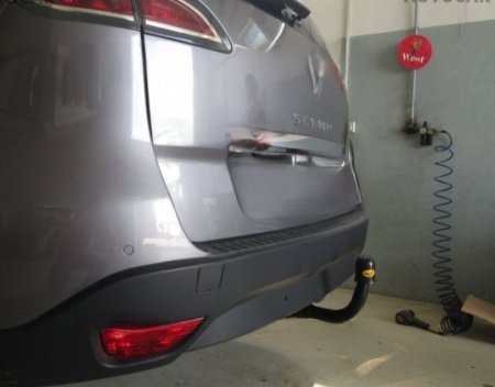 Renault Scenic 2009 - 2016 carlig de remorcare demontabil automat vertical marca Autohak [11]