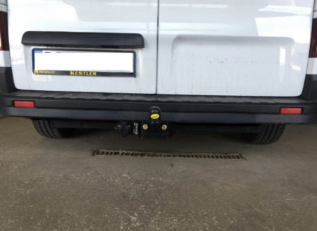 Renault Trafic fabricat dupa 2014 carlig de remorcare marca Autohak [4]