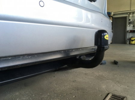 Seat Alhambra dupa 2010 carlig de remorcare demontabil automat vertical marca Autohak [5]