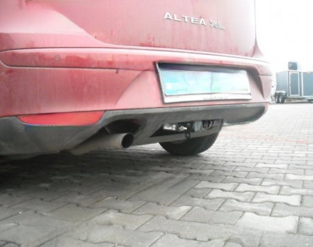 Seat Altea 5P1 si XL 2004 - 2015 carlig de remorcare demontabil automat vertical marca Autohak [4]
