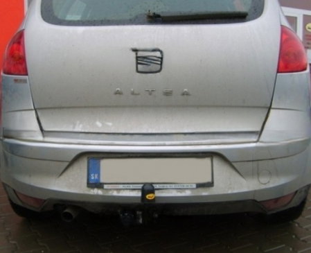 Seat Altea 5P1 si XL fabricat dupa 2004 carlig de remorcare marca Autohak [2]