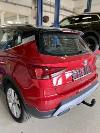 Seat Arona dupa 2017 carlig de remorcare demontabil automat vertical marca Autohak [5]