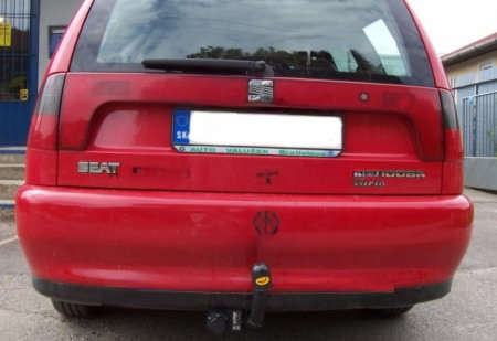Carlig remorcare Seat Cordoba combi fabricat intre 1996 - 2002 marca Autohak [1]