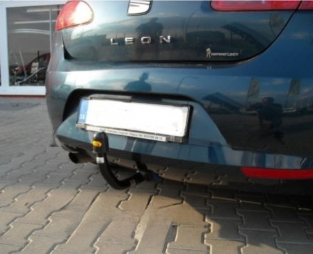 Seat Leon 2005 - 2013 carlig de remorcare demontabil automat vertical marca Autohak [6]