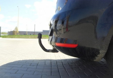 Seat Leon 2005 - 2013 carlig de remorcare demontabil automat vertical marca Autohak [4]