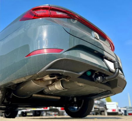 Seat Leon ST combi dupa 2020 carlig de remorcare demontabil automat vertical marca Autohak [7]