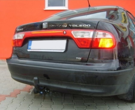 Carlig remorcare Seat Toledo 1998-2004 marca Autohak [3]