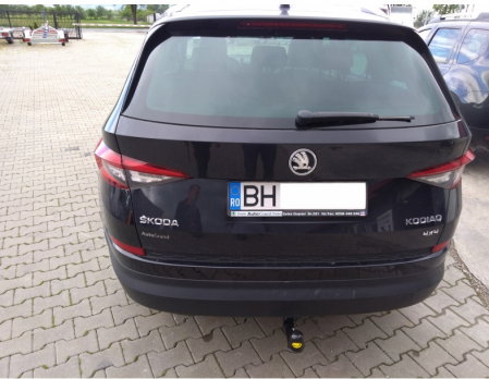 Skoda Kodiaq dupa 2017 carlig de remorcare demontabil automat vertical marca Autohak [9]