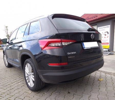 Skoda Kodiaq dupa 2017 carlig de remorcare demontabil automat vertical marca Autohak [11]