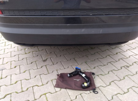 Skoda Kodiaq dupa 2017 carlig de remorcare demontabil automat vertical marca Autohak [7]