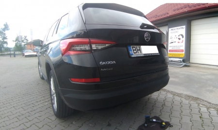 Skoda Kodiaq dupa 2017 carlig de remorcare demontabil automat vertical marca Autohak [4]
