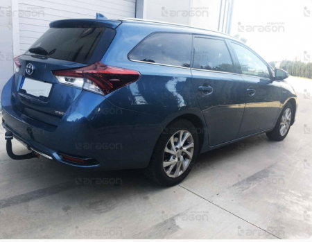 Carlig remorcare Toyota Auris combi hybrid 2013 - prezent demontabil automat vertical marca Aragon [2]