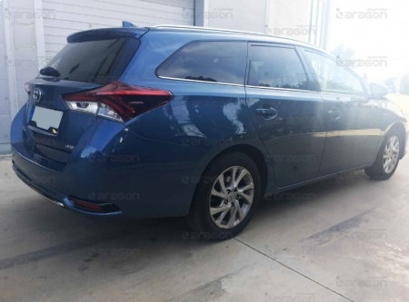Carlig remorcare Toyota Auris combi hybrid 2013 - prezent demontabil automat vertical marca Aragon [5]