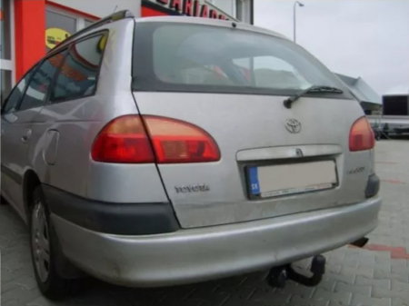 Carlig remorcare Toyota Avensis combi 1997-2002 marca Autohak [1]