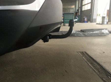 Toyota CH-R dupa 2016 carlig de remorcare demontabil automat vertical marca Autohak [11]