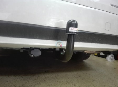 Toyota Corolla combi dupa 2019 carlig de remorcare demontabil automat vertical marca Autohak [10]