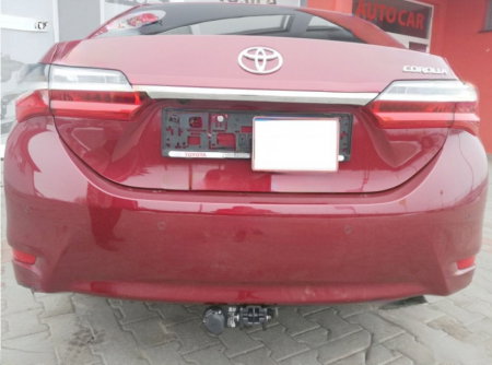 Toyota Corolla sedan E18 2013 - 2018 carlig de remorcare demontabil automat cu maneta marca Autohak [6]