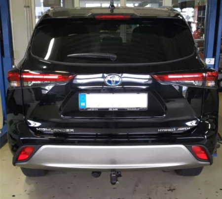 Toyota Highlander dupa 2021 carlig de remorcare demontabil automat vertical marca Autohak [3]