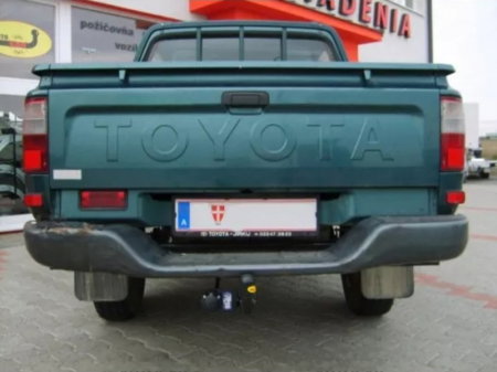 Carlig remorcare Toyota Hilux  cu treapta 1997-2004 marca Autohak [5]