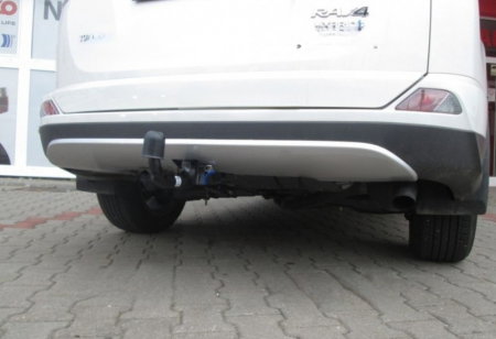 Toyota RAV 4 2016 - 2018 carlig de remorcare demontabil automat vertical marca Autohak [4]