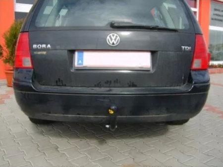 Carlig remorcare VW Bora 1998 - 2005 marca Autohak [6]