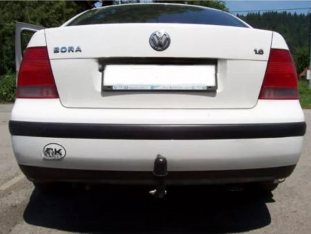 Carlig remorcare VW Bora 1998 - 2005 marca Autohak [2]