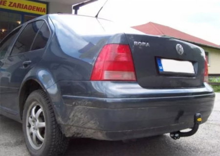 Carlig remorcare VW Bora 1998 - 2005 marca Autohak [3]