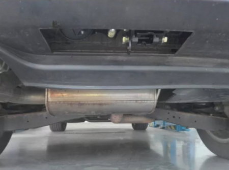 VW Tiguan 2007 - 2015 carlig de remorcare demontabil automat vertical marca Autohak [11]