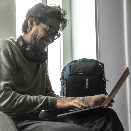 Rucsac urban cu compartiment laptop Thule Construct de 28L, Negru [4]