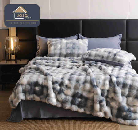Lenjerie Pat Dublu 6 Piese, Super Pufoasă, din Blăniță Artificială de Iepure
