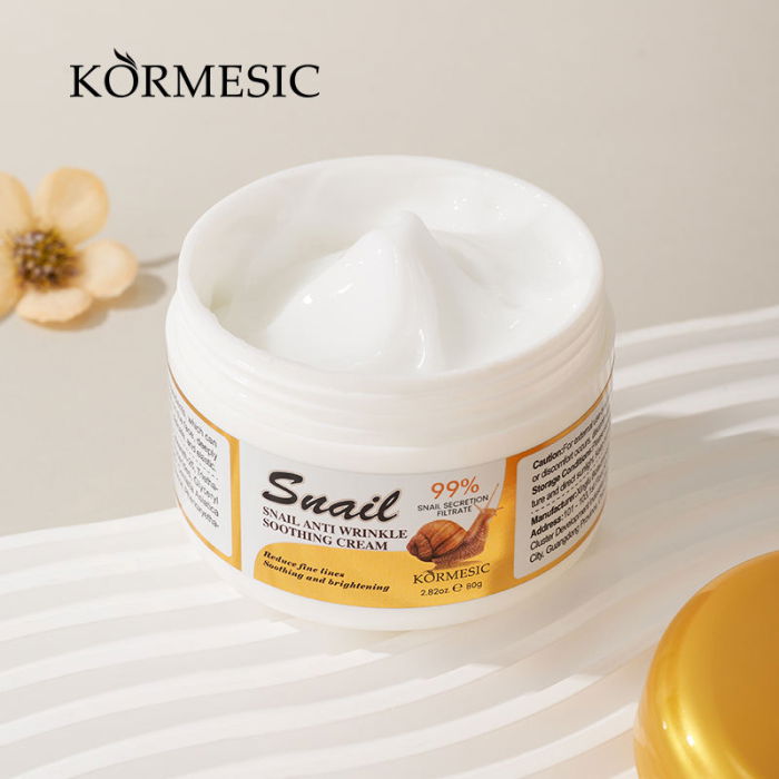 Crema Antirid cu Extract de Melc, Iluminare si Hidratare, Snail Cream, Kormesic, 80 g [9]