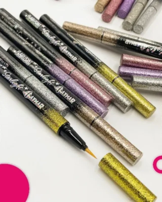 Tus/Eyeliner cu sclipici rezistent la transfer, Starlight Flash Point Million Pauline [9]